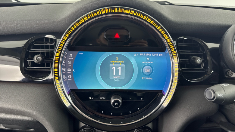 MINI Hatchback 1.5 Cooper Classic 3dr Auto Petrol Hatchback